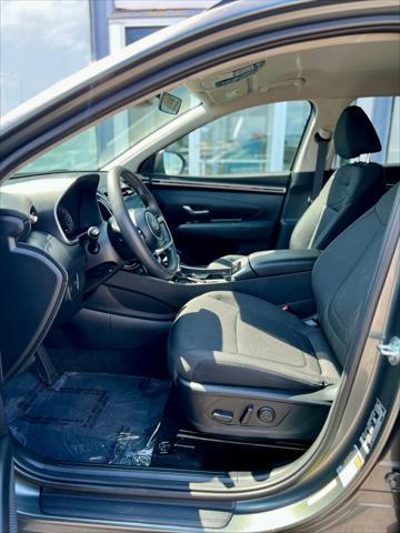 Photo of 2022 Amazon Gray Hyundai TUCSON