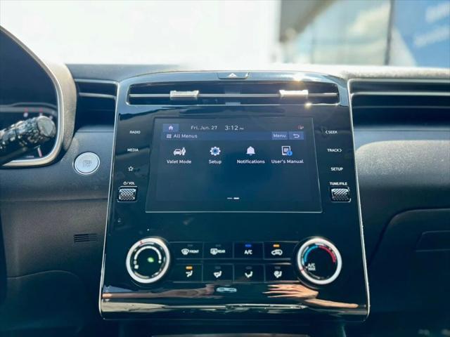 Photo of 2022 Amazon Gray Hyundai TUCSON