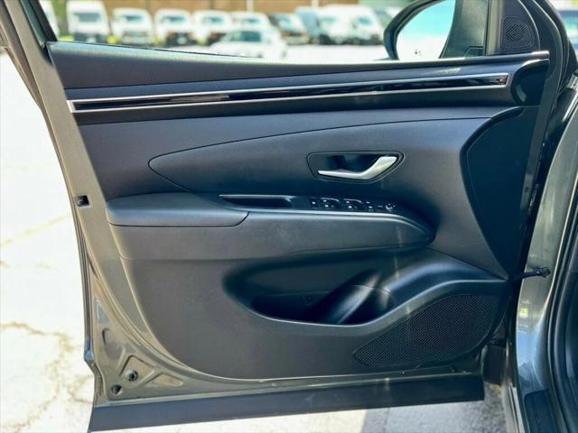 Photo of 2022 Amazon Gray Hyundai TUCSON