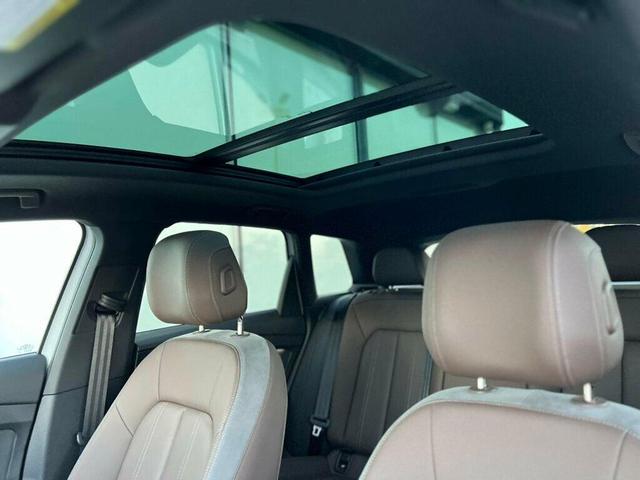 Photo of 2024 Glacier White Metallic Audi Q4 e-tron