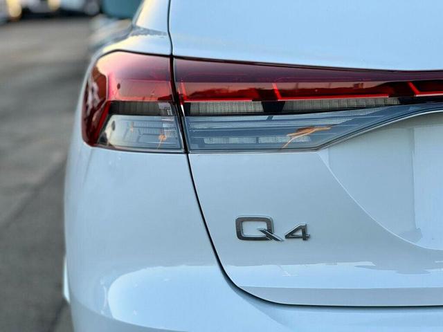 Photo of 2024 Glacier White Metallic Audi Q4 e-tron
