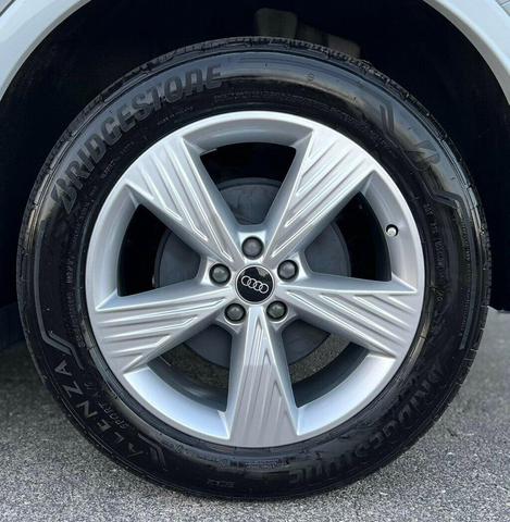 Photo of 2024 Glacier White Metallic Audi Q4 e-tron