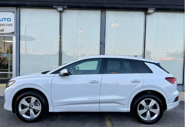 Photo of 2024 Glacier White Metallic Audi Q4 e-tron