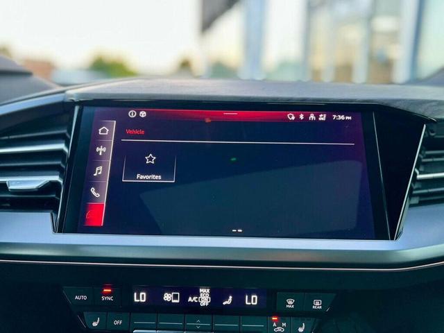 Photo of 2024 Glacier White Metallic Audi Q4 e-tron