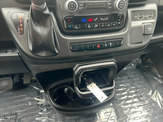 Photo of 2022 Bright White Clearcoat RAM ProMaster 2500