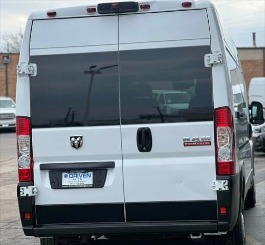 Photo of 2022 Bright White Clearcoat RAM ProMaster 2500