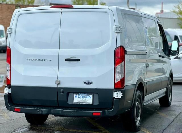 Photo of 2017 Oxford White Ford Transit-150