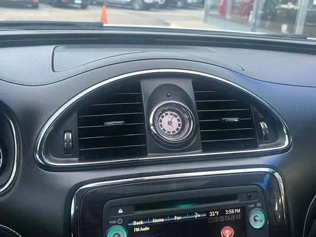 Photo of 2016 White Frost Tricoat Buick Enclave