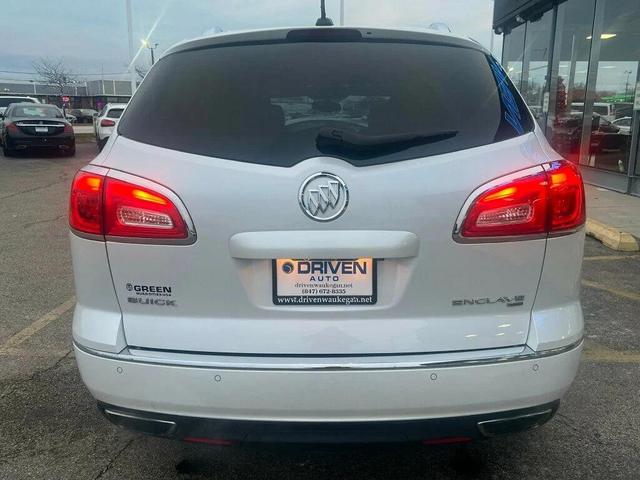 Photo of 2016 White Frost Tricoat Buick Enclave
