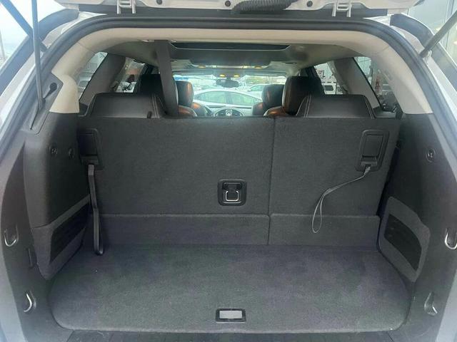 Photo of 2016 White Frost Tricoat Buick Enclave