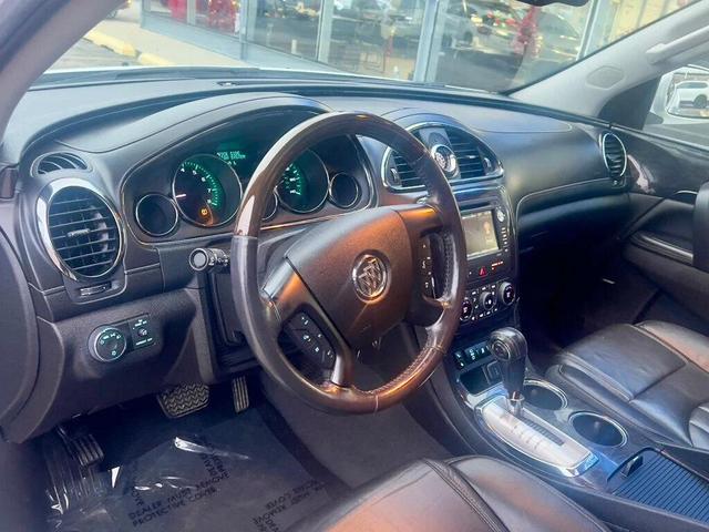 Photo of 2016 White Frost Tricoat Buick Enclave