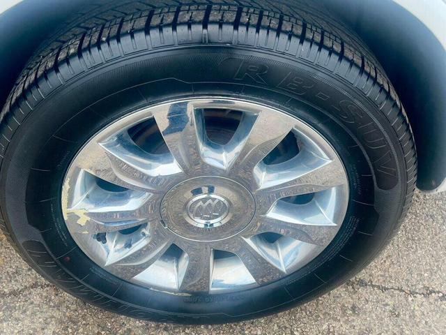 Photo of 2016 White Frost Tricoat Buick Enclave