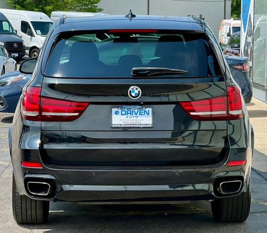 Photo of 2016 Black Sapphire Metallic BMW X5