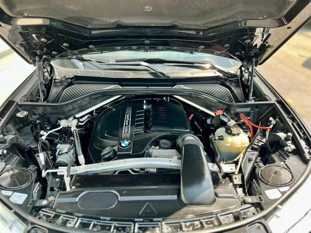 Photo of 2016 Black Sapphire Metallic BMW X5