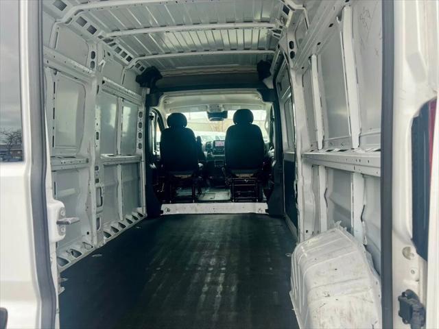 Photo of 2023 Bright White Clearcoat RAM ProMaster 2500