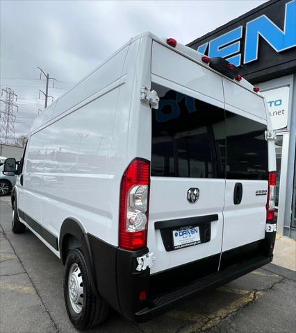 Photo of 2023 Bright White Clearcoat RAM ProMaster 2500