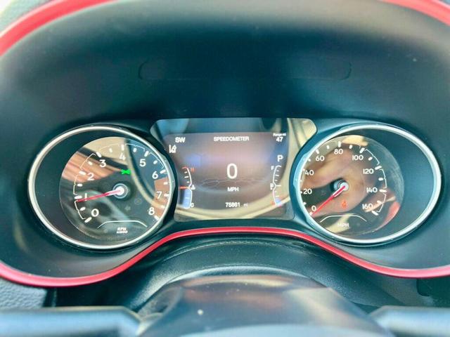 Photo of 2021 Diamond Black Crystal Pearlcoat Jeep Compass