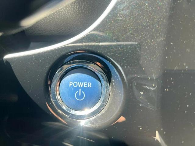 Photo of 2022 SILVER Toyota Prius