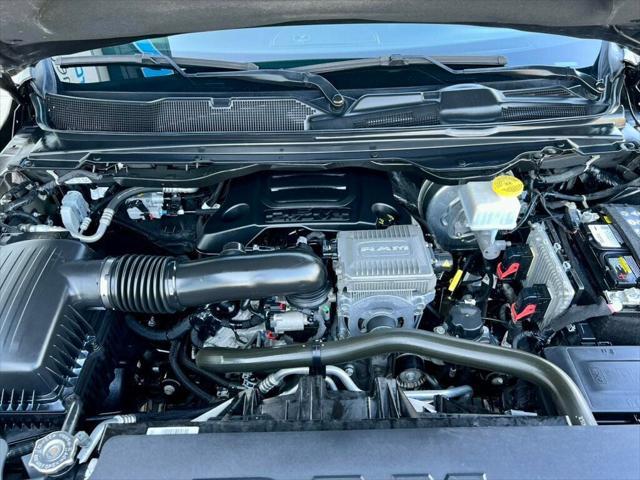 Photo of 2021 Granite Crystal Metallic Clearcoat RAM 1500