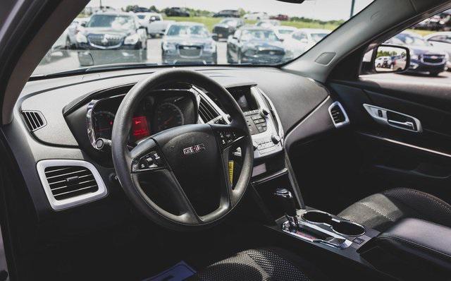 Photo of 2017 Quicksilver Metallic GMC Terrain