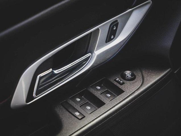 Photo of 2017 Quicksilver Metallic GMC Terrain