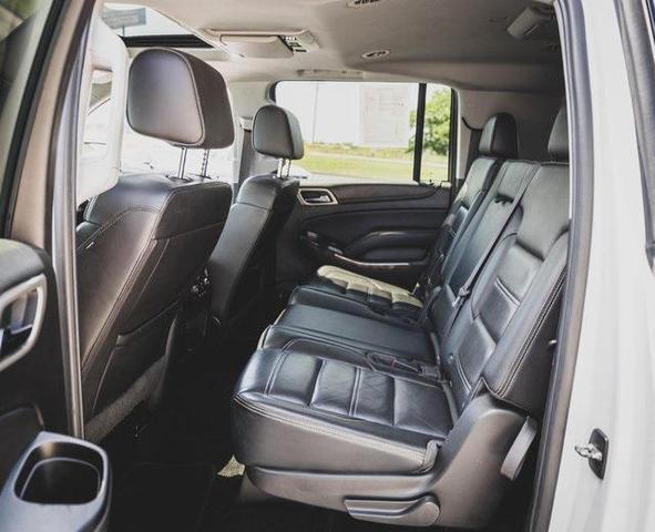 Photo of 2017 White Frost Tricoat GMC Yukon XL