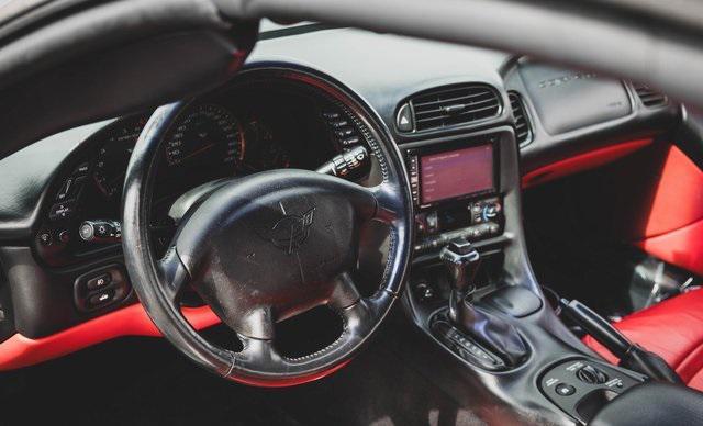 Photo of 2004 Ricochet Silver Metallic Chevrolet Corvette