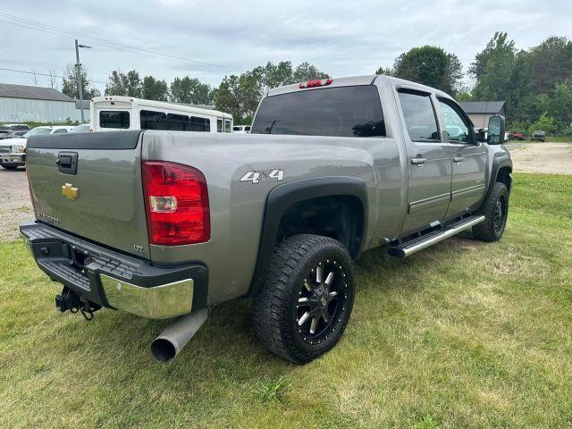 Photo of 2014 Graystone Metallic Chevrolet Silverado 2500