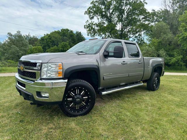 Photo of 2014 Graystone Metallic Chevrolet Silverado 2500