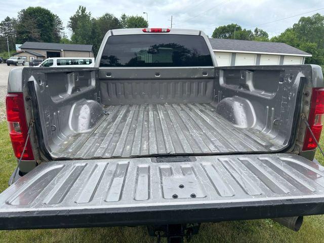 Photo of 2014 Graystone Metallic Chevrolet Silverado 2500