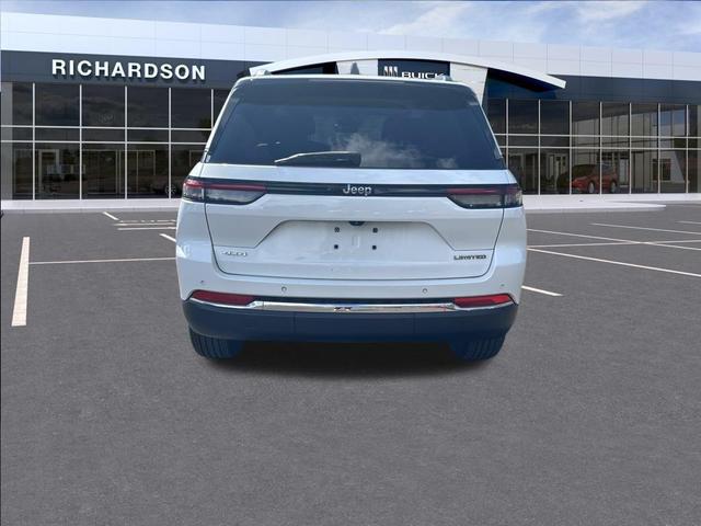 Photo of 2022 Bright White Clearcoat Jeep Grand Cherokee