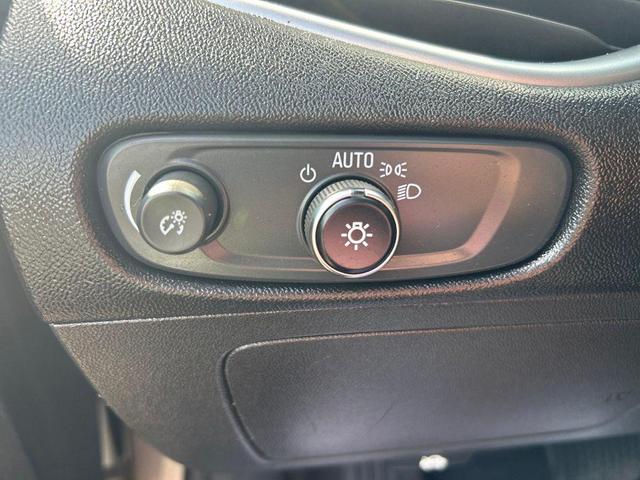 Photo of 2023 Mineral Gray Metallic Chevrolet Malibu