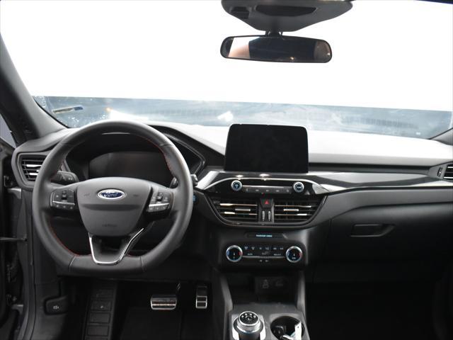 Photo of 2024 Gray Metallic Ford Escape