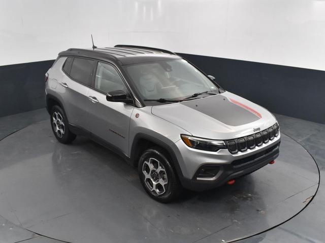 Photo of 2022 Billet Silver Metallic Clearcoat Jeep Compass