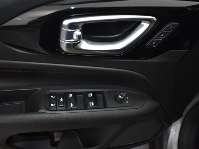Photo of 2022 Billet Silver Metallic Clearcoat Jeep Compass