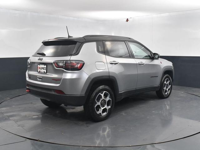 Photo of 2022 Billet Silver Metallic Clearcoat Jeep Compass