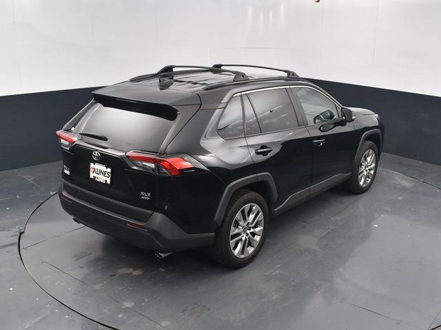 Photo of 2022 Midnight Black Metallic Toyota RAV4