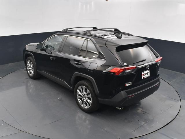 Photo of 2022 Midnight Black Metallic Toyota RAV4
