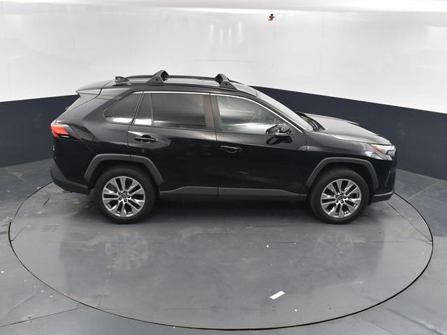 Photo of 2022 Midnight Black Metallic Toyota RAV4