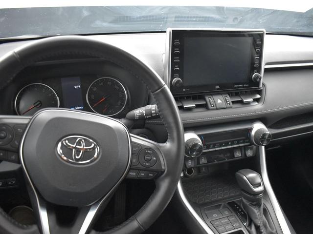 Photo of 2022 Midnight Black Metallic Toyota RAV4