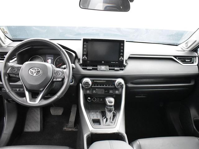 Photo of 2022 Midnight Black Metallic Toyota RAV4