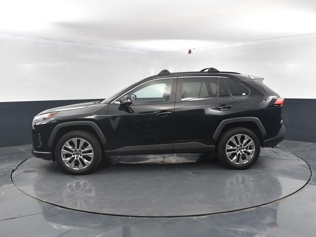Photo of 2022 Midnight Black Metallic Toyota RAV4