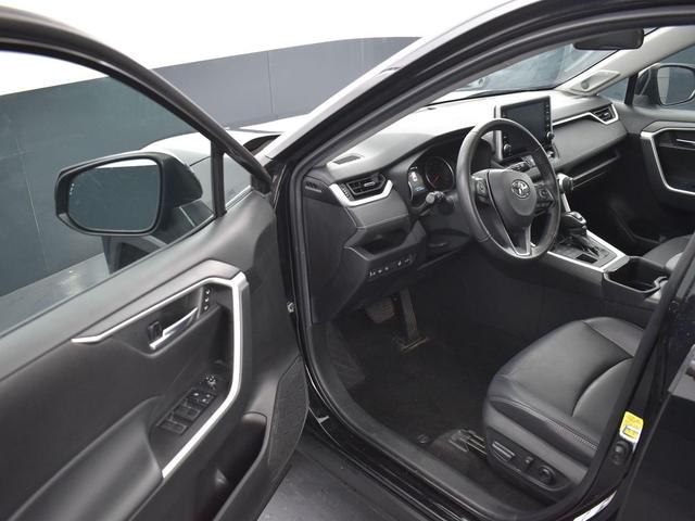 Photo of 2022 Midnight Black Metallic Toyota RAV4