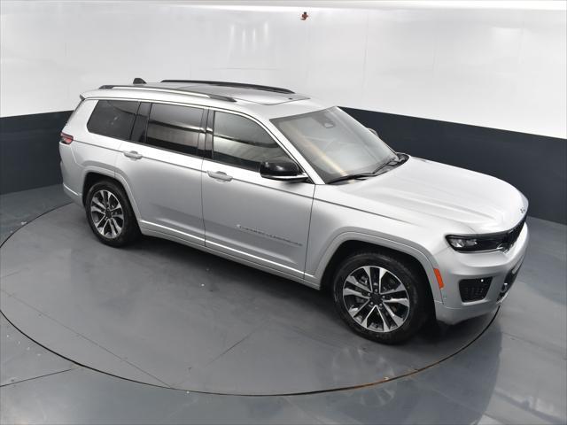 Photo of 2023 Silver Zynith Jeep Grand Cherokee L