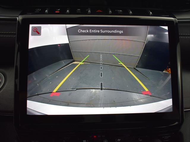 Photo of 2023 Silver Zynith Jeep Grand Cherokee L