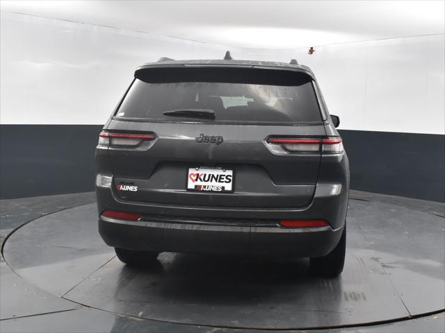 Photo of 2025 Baltic Gray Metallic Clearcoat Jeep Grand Cherokee L