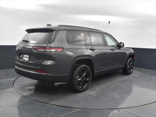 Photo of 2025 Baltic Gray Metallic Clearcoat Jeep Grand Cherokee L