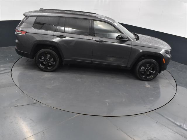 Photo of 2025 Baltic Gray Metallic Clearcoat Jeep Grand Cherokee L