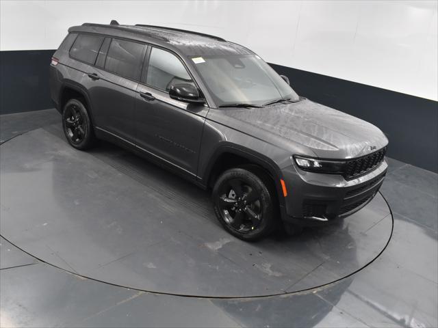 Photo of 2025 Baltic Gray Metallic Clearcoat Jeep Grand Cherokee L