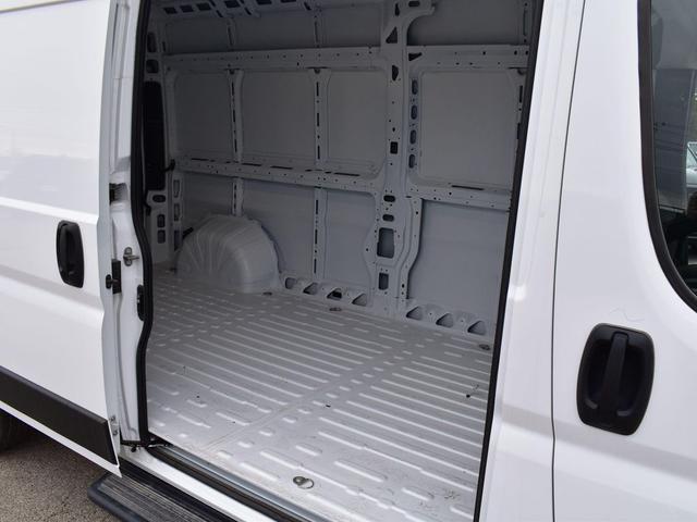 Photo of 2025 Bright White Clearcoat RAM ProMaster 2500